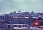 Immagine di Dalai Lama's Palace Lhasa Tibet, 1943, secondo 36 filmato di repertorio 65675039989