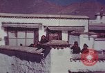 Immagine di Dalai Lama's Palace Lhasa Tibet, 1943, secondo 43 filmato di repertorio 65675039989