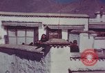 Immagine di Dalai Lama's Palace Lhasa Tibet, 1943, secondo 44 filmato di repertorio 65675039989