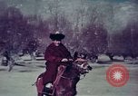 Image des ministres du Cabinet tibétain Lhassa (Tibet), 1943, de la seconde 28 séquences d'archives historiques vidéo 65675039991