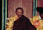 Image des ministres du Cabinet tibétain Lhassa (Tibet), 1943, de la seconde 52 séquences d'archives historiques vidéo 65675039991