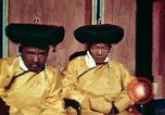 Image des ministres du Cabinet tibétain Lhassa (Tibet), 1943, de la seconde 59 séquences d'archives historiques vidéo 65675039991