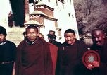 Image moine tibétain Lhassa (Tibet), 1943, de la seconde 15 séquences d'archives historiques vidéo 65675039992