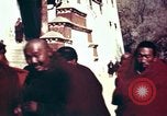 Image moine tibétain Lhassa (Tibet), 1943, de la seconde 16 séquences d'archives historiques vidéo 65675039992