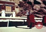 Image moine tibétain Lhassa (Tibet), 1943, de la seconde 17 séquences d'archives historiques vidéo 65675039992