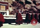 Image moine tibétain Lhassa (Tibet), 1943, de la seconde 24 séquences d'archives historiques vidéo 65675039992