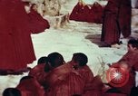 Image moine tibétain Lhassa (Tibet), 1943, de la seconde 49 séquences d'archives historiques vidéo 65675039992