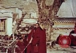Image moine tibétain Lhassa (Tibet), 1943, de la seconde 50 séquences d'archives historiques vidéo 65675039992