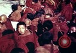 Image moine tibétain Lhassa (Tibet), 1943, de la seconde 56 séquences d'archives historiques vidéo 65675039992