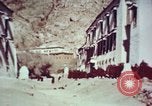 Image des moines Lhassa (Tibet), 1943, de la seconde 4 séquences d'archives historiques vidéo 65675039993
