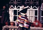 Image des moines Lhassa (Tibet), 1943, de la seconde 35 séquences d'archives historiques vidéo 65675039993