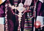 Image des moines Lhassa (Tibet), 1943, de la seconde 37 séquences d'archives historiques vidéo 65675039993