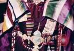 Image des moines Lhassa (Tibet), 1943, de la seconde 39 séquences d'archives historiques vidéo 65675039993