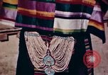 Image des moines Lhassa (Tibet), 1943, de la seconde 59 séquences d'archives historiques vidéo 65675039993
