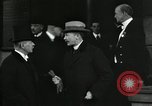 Immagine di Conferenza sulle riparazioni tedesche a Chequers Ellesborough Buckinghamshire Inghilterra Regno Unito, 1921, secondo 50 filmato di repertorio 65675039998