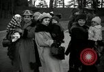 Standbild Krieg der Bräute und Babies United States USA, 1919, aus Sekunde 12 historischem Filmmaterial Videoclip 65675040009