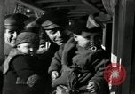 Standbild Krieg der Bräute und Babies United States USA, 1919, aus Sekunde 32 historischem Filmmaterial Videoclip 65675040009
