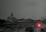 Standbild Beschuß von Kirche Western Front, 1916, aus Sekunde 13 historischem Filmmaterial Videoclip 65675040024