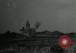 Standbild Beschuß von Kirche Western Front, 1916, aus Sekunde 18 historischem Filmmaterial Videoclip 65675040024