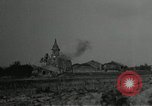 Standbild Beschuß von Kirche Western Front, 1916, aus Sekunde 20 historischem Filmmaterial Videoclip 65675040024