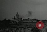 Standbild Beschuß von Kirche Western Front, 1916, aus Sekunde 24 historischem Filmmaterial Videoclip 65675040024
