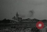Standbild Beschuß von Kirche Western Front, 1916, aus Sekunde 26 historischem Filmmaterial Videoclip 65675040024