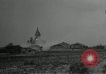 Standbild Beschuß von Kirche Western Front, 1916, aus Sekunde 50 historischem Filmmaterial Videoclip 65675040024