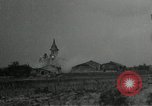 Standbild Beschuß von Kirche Western Front, 1916, aus Sekunde 53 historischem Filmmaterial Videoclip 65675040024