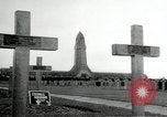Image Verdun ossuaire Douamont France, 1932, de la seconde 5 séquences d'archives historiques vidéo 65675040029