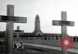 Image Verdun ossuaire Douamont France, 1932, de la seconde 6 séquences d'archives historiques vidéo 65675040029