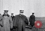 Standbild Der französische Präsident Poincare Western Front europäischen Theater, 1915, aus Sekunde 34 historischem Filmmaterial Videoclip 65675040049