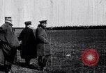 Standbild Der französische Präsident Poincare Western Front europäischen Theater, 1915, aus Sekunde 45 historischem Filmmaterial Videoclip 65675040049