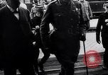 Standbild General Joseph Joffre Compiegne Frankreich, 1915, aus Sekunde 20 historischem Filmmaterial Videoclip 65675040052