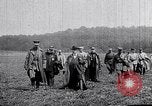 Standbild General Joseph Joffre Compiegne Frankreich, 1915, aus Sekunde 46 historischem Filmmaterial Videoclip 65675040052