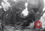 Standbild US-Truppen im Schnee Ersten Weltkrieg Frankreich, 1918, aus Sekunde 5 historischem Filmmaterial Videoclip 65675040053