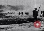 Standbild US-Truppen im Schnee Ersten Weltkrieg Frankreich, 1918, aus Sekunde 10 historischem Filmmaterial Videoclip 65675040053