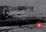 Standbild US-Truppen im Schnee Ersten Weltkrieg Frankreich, 1918, aus Sekunde 15 historischem Filmmaterial Videoclip 65675040053
