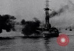 Standbild Untergang der türkischen osmanischen Cruiser Mecidiye Ersten Weltkrieg Schwarze Meer, 1915, aus Sekunde 18 historischem Filmmaterial Videoclip 65675040063