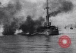 Standbild Untergang der türkischen osmanischen Cruiser Mecidiye Ersten Weltkrieg Schwarze Meer, 1915, aus Sekunde 27 historischem Filmmaterial Videoclip 65675040063