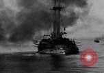Standbild Untergang der türkischen osmanischen Cruiser Mecidiye Ersten Weltkrieg Schwarze Meer, 1915, aus Sekunde 35 historischem Filmmaterial Videoclip 65675040063