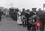 Standbild Beerdigung der Krankenschwester Edith Cavell Norfolk England, 1919, aus Sekunde 58 historischem Filmmaterial Videoclip 65675040081