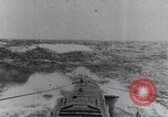 Immagine di U-boat tedesca U-35 lavelli tall masted nave Oceano atlantico, 1917, secondo 7 filmato di repertorio 65675040083