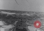 Immagine di U-boat tedesca U-35 lavelli tall masted nave Oceano atlantico, 1917, secondo 10 filmato di repertorio 65675040083