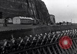 Standbild Die Entwaffnung der Helgoland Helgoland Festung nach Ersten Weltkrieg Helgoland Deutschland, 1920, aus Sekunde 20 historischem Filmmaterial Videoclip 65675040084