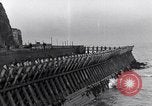Standbild Die Entwaffnung der Helgoland Helgoland Festung nach Ersten Weltkrieg Helgoland Deutschland, 1920, aus Sekunde 31 historischem Filmmaterial Videoclip 65675040084