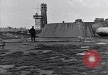 Standbild Die Entwaffnung der Helgoland Helgoland Festung nach Ersten Weltkrieg Helgoland Deutschland, 1920, aus Sekunde 53 historischem Filmmaterial Videoclip 65675040084
