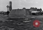 Standbild Die Entwaffnung der Helgoland Helgoland Festung nach Ersten Weltkrieg Helgoland Deutschland, 1920, aus Sekunde 55 historischem Filmmaterial Videoclip 65675040084