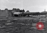 Standbild Die Entwaffnung der Helgoland Helgoland Festung nach Ersten Weltkrieg Helgoland Deutschland, 1920, aus Sekunde 60 historischem Filmmaterial Videoclip 65675040084