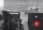 Immagine di SS Lusitania con partenza dal Molo 54 in New York New York City United States USA, 1915, secondo 48 filmato di repertorio 65675040085