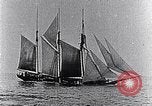 Immagine di 3-masted schooner Miss Morris affondato da U-boat Oceano atlantico, 1916, secondo 5 filmato di repertorio 65675040086